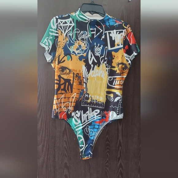 Clothes - Picture 11 of 13